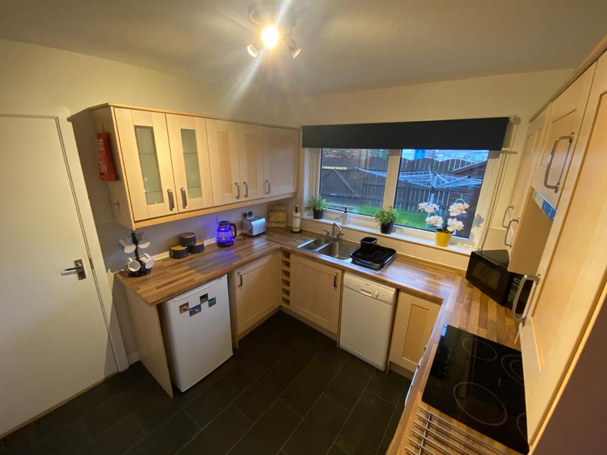 Delightful, Central 3 Bedroom House With Garden & Free Parking Инвернесс Экстерьер фото