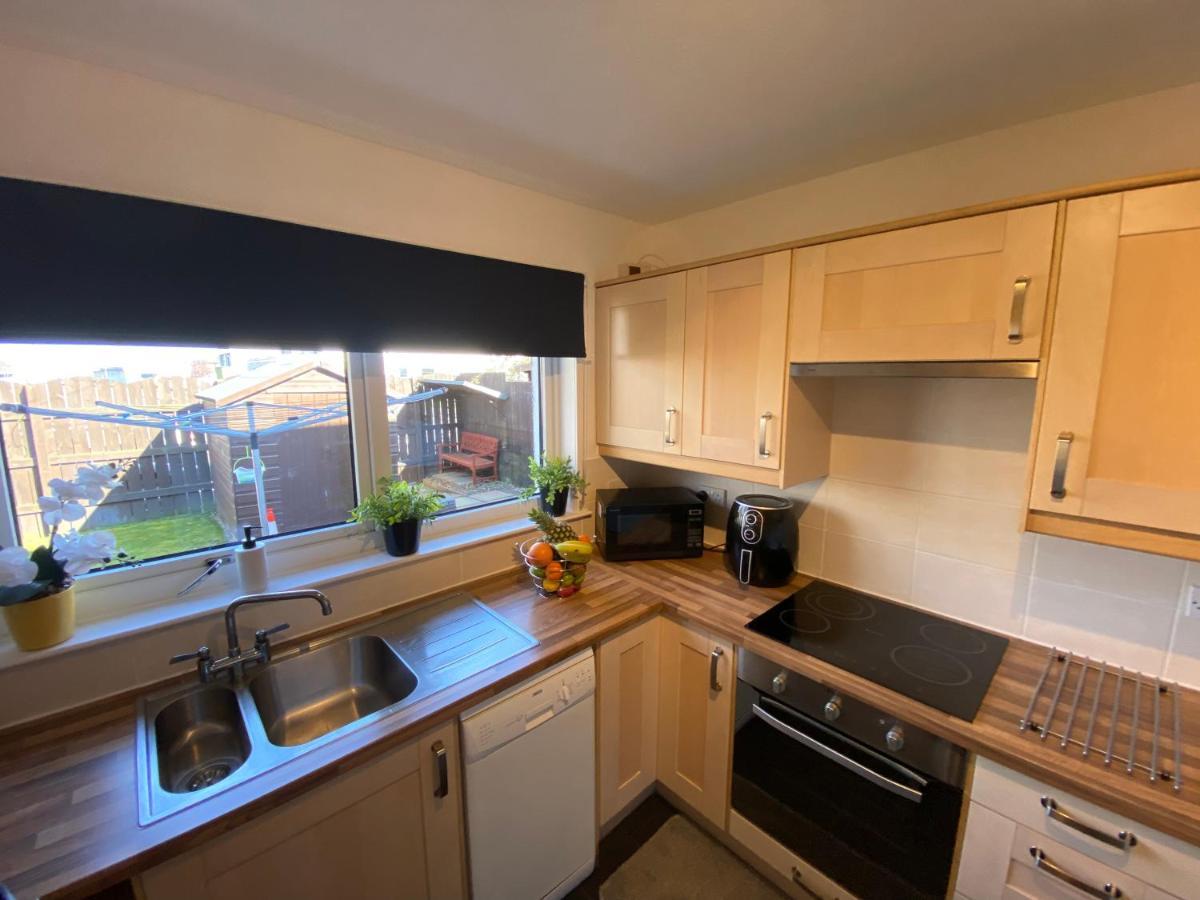 Delightful, Central 3 Bedroom House With Garden & Free Parking Инвернесс Экстерьер фото